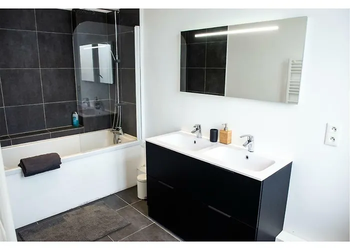 شقة Grand 85m2 De Standing, Hyper Centre/gare